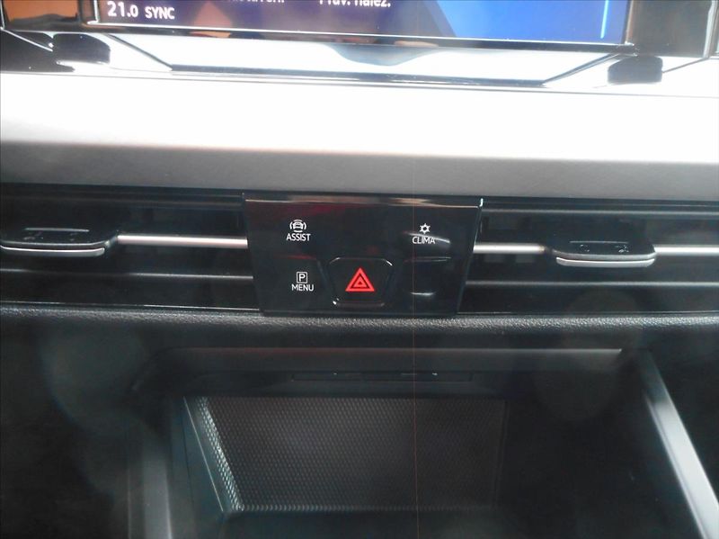 Volkswagen Golf 1,5 TSi 1.Majitel ČR - fotka 8 z 23