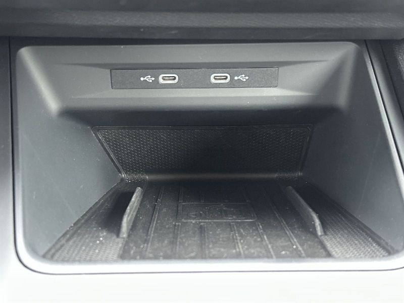 Cupra Formentor (2024) 2.0 TSI 4Drive DSG - fotka 23 z 35