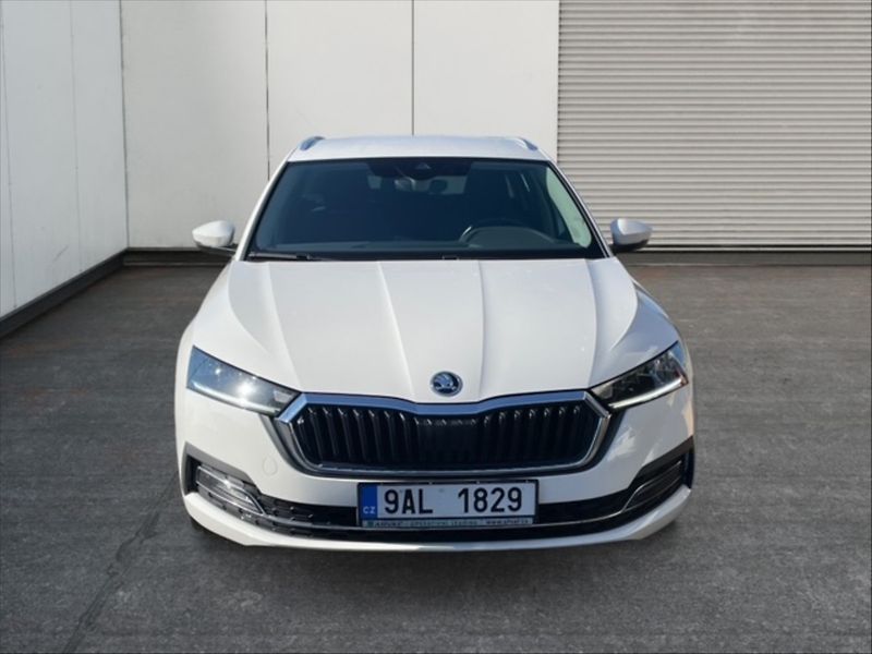 Škoda Octavia 2,0 TDI 85 Ambition - fotka 2 z 11