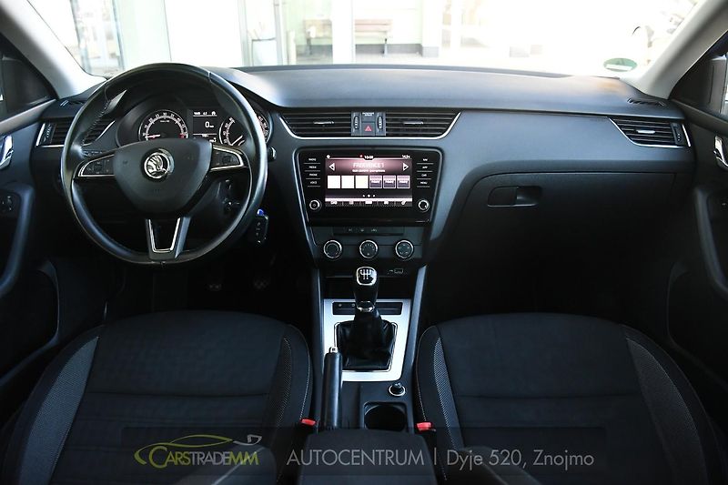 Škoda Octavia 1,6TDi - fotka 19 z 50