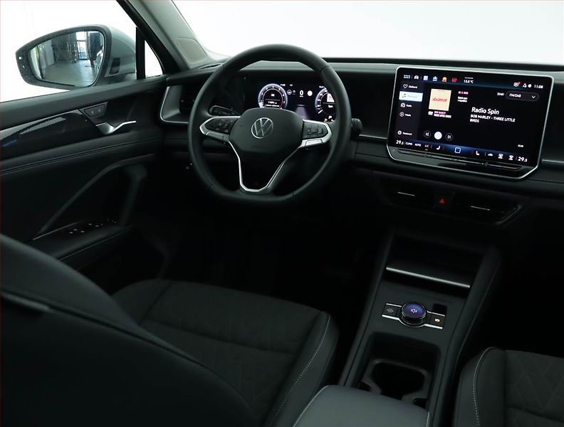 Volkswagen Tayron (2025) 1.5 eTSI - fotka 7 z 21