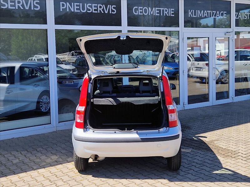 Fiat Panda 1,2 i 1 MAJITEL POUZE 40TIS.km - fotka 9 z 23
