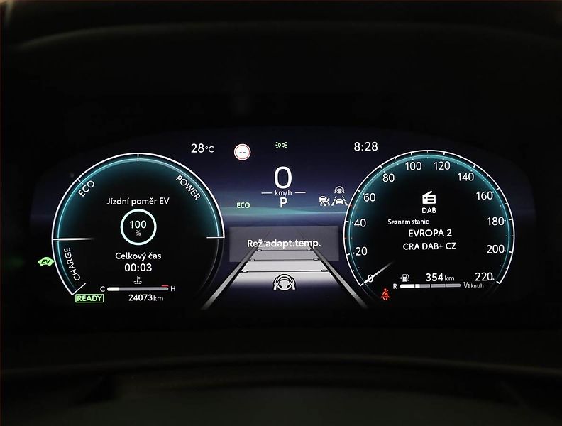 Toyota C-HR (2025) 1.8 Hybrid - fotka 9 z 18