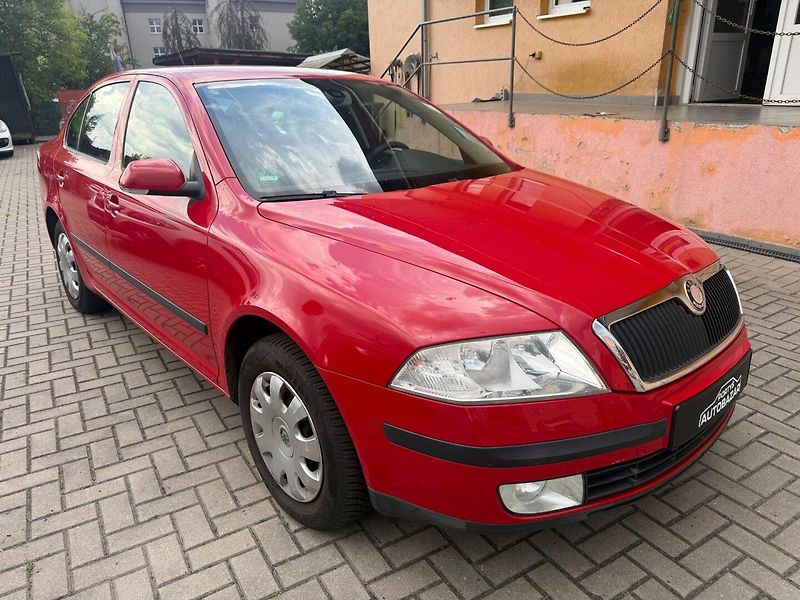 Škoda Octavia (2007) 1.6 MPI - fotka 5 z 14