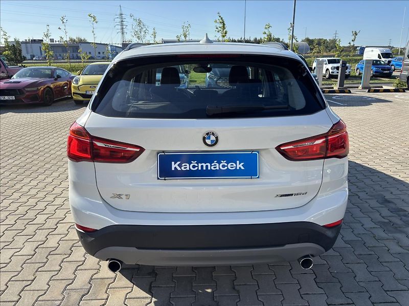 BMW X1 2,0 xDrive 18d 110kW - fotka 4 z 43