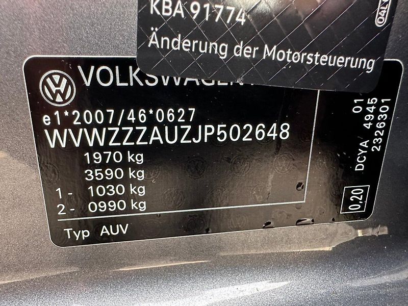 Volkswagen Golf (2017) 2,0TDI 110kw Highline - fotka 15 z 26
