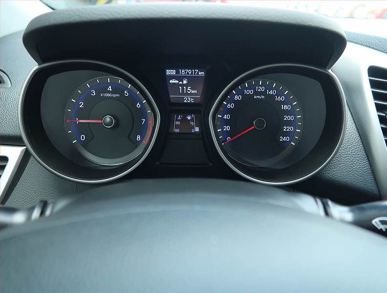 Hyundai i30 (2017) 1.6 GDI, ČR,1.maj, Serv.kniha - fotka 11 z 15