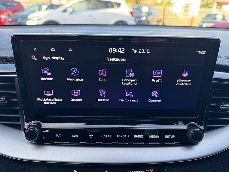 Kia Ceed (2022) 1.5i TGDi GT-Line Automat LED - fotka 15 z 49