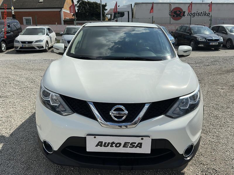 Nissan Qashqai (2015) 1.6dCi, ČR, STK11/27 - fotka 2 z 17