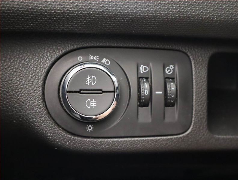 Opel Meriva (2014) 1.4 i - fotka 16 z 21