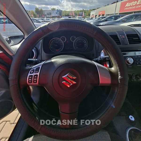 Suzuki SX4 (2011) 1.6i 4x4, 1.maj,ČR, AC - fotka 13 z 17