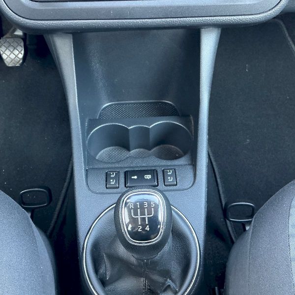 Škoda Fabia (2013) Combi 1.2 TSI Ambition - fotka 19 z 26