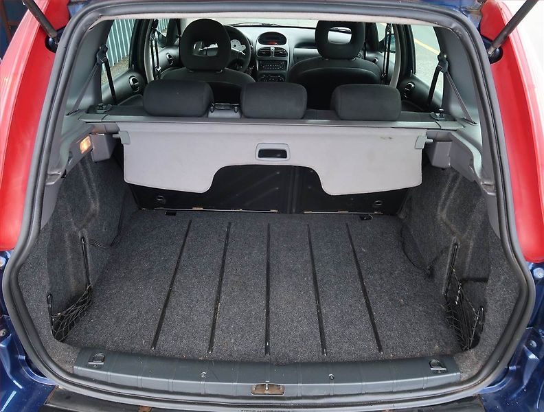 Peugeot 206 (2006) 1.4 HDI, po STK, Klima - fotka 13 z 14