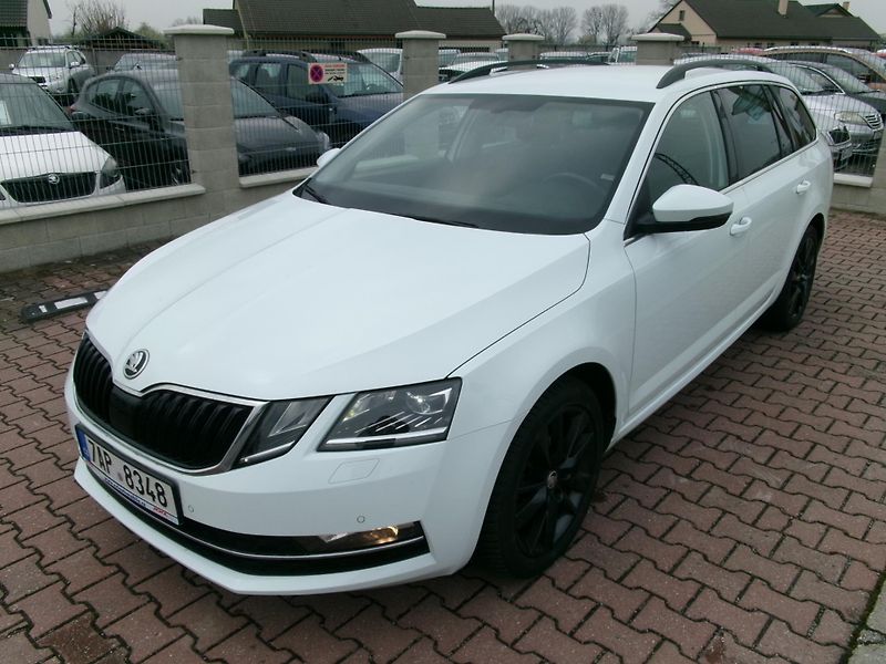 Škoda Octavia (2019) 1,5TSI DSG AC TEMP ČR - fotka 1 z 36