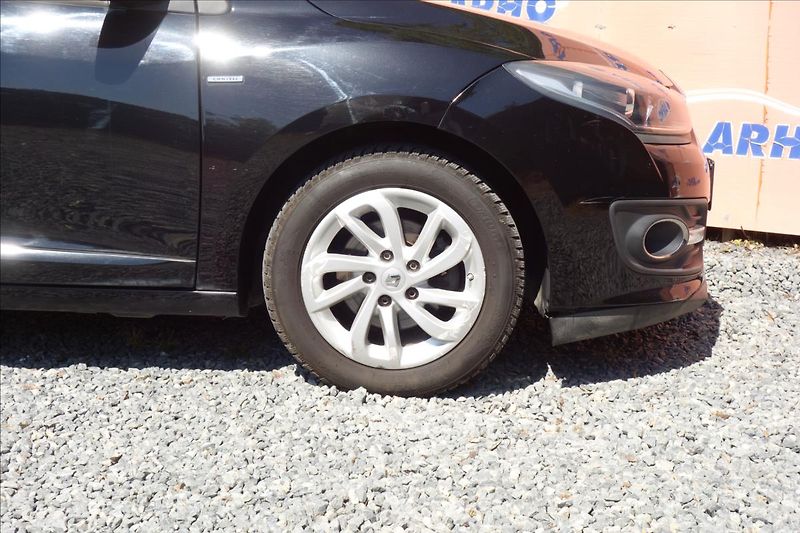Renault Mégane 1,2 TCe, ČR, 1 MAJ., LIMITED. - fotka 9 z 30