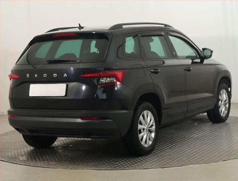 Škoda Karoq (2020) Ambition 1.0 TSI, Serv.kniha - fotka 5 z 20