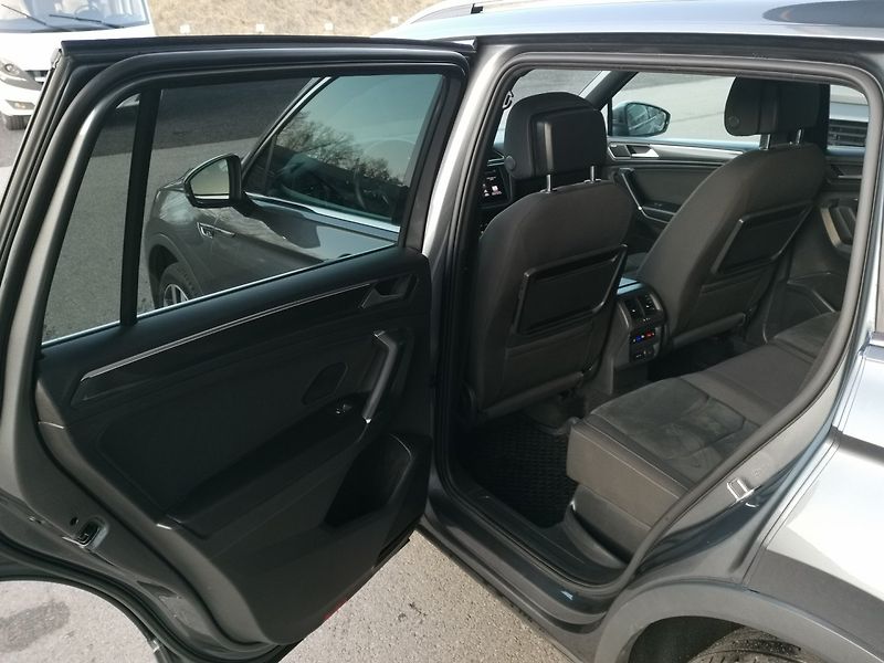 Volkswagen Tiguan Allspace (2019) 2,0 BiTDI 4Mot. DSG R-Line NT - fotka 25 z 30
