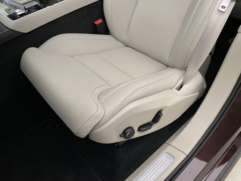 Volvo XC90 (2026) T8 AWD Plug-in BRIGHT PLUS 7m - fotka 31 z 68