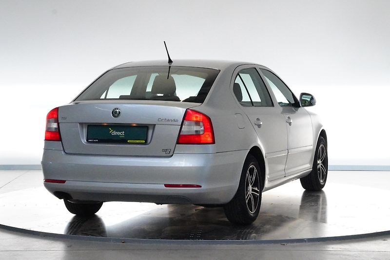Škoda Octavia - fotka 2 z 23