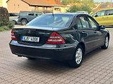 Mercedes-Benz Třídy C (2005) 200 kompressor - náhled 4