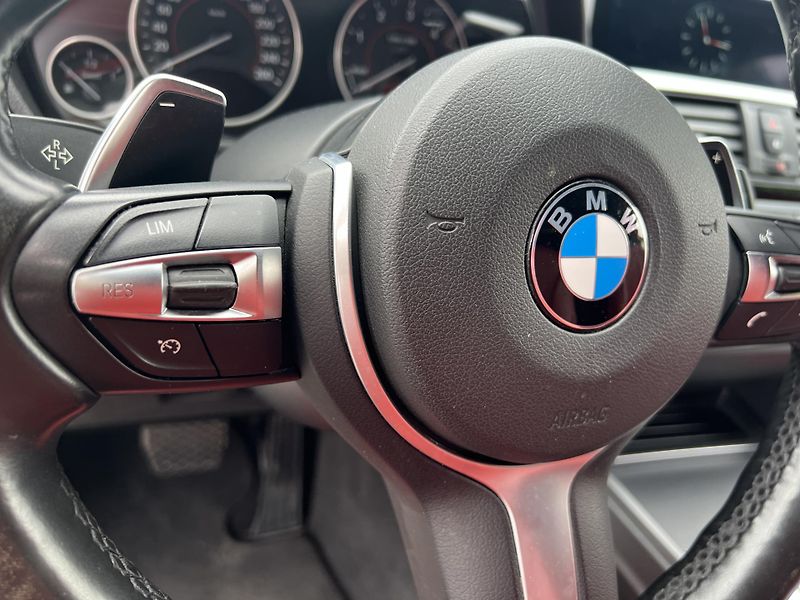 BMW Řada 3 320D M-PAKET X-DRIVE AUTOMAT - fotka 16 z 52