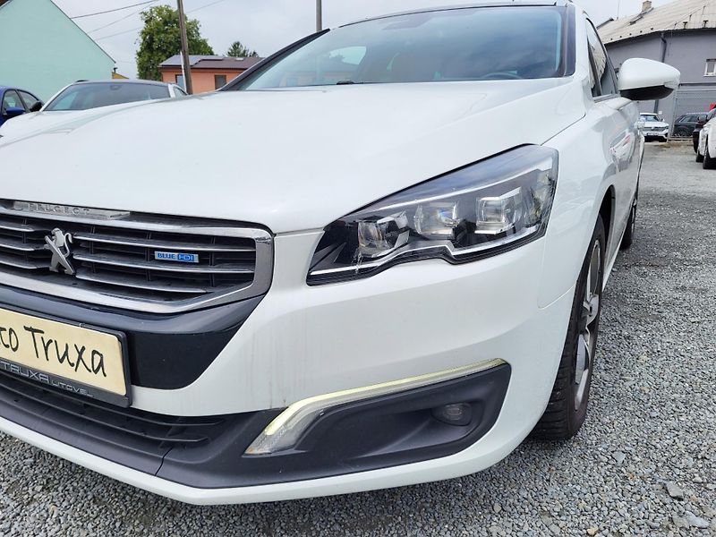 Peugeot 508 2.0 BlueHDi 180k EAT6 ALLURE - fotka 33 z 48