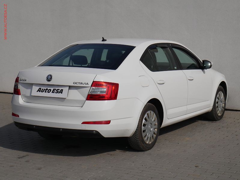 Škoda Octavia (2015) 1.6 TDi, ČR, Elegance - fotka 4 z 16