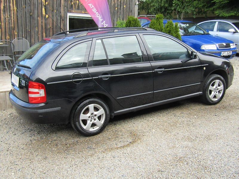 Škoda Fabia (2008) 1.2 47kW BEZ KOROZE - fotka 10 z 32