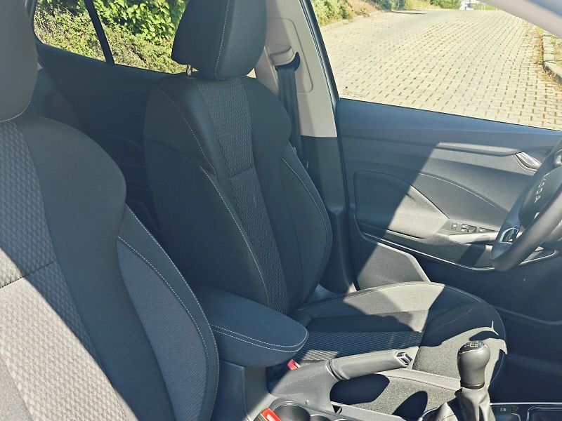 Škoda Fabia (2025) 1,0 TSI 70 kW 130 LET PREMIUM - fotka 18 z 39