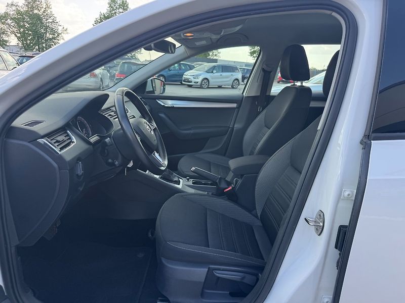 Škoda Octavia (2017) Style 1.6 TDI 85kW DSG - fotka 9 z 32