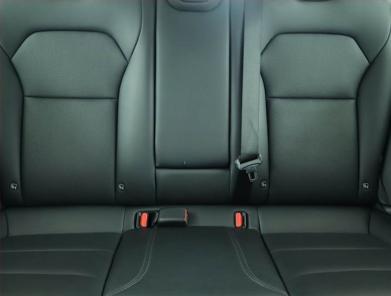 Tesla Model 3 (2023) Standard Range LFP, SoH 96% - fotka 10 z 22