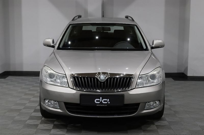 Škoda Octavia 2 FL Combi 1.6 MPI 75 kW - fotka 3 z 28