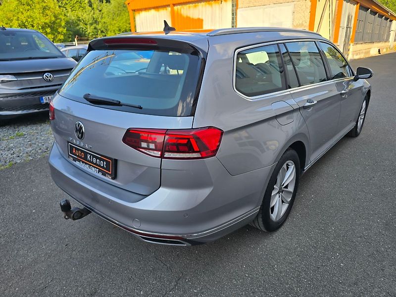 Volkswagen Passat DSG 2,0TDI ELEGANCE NAVI - DPH - fotka 4 z 18