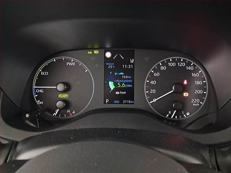 Toyota Yaris (2022) 1.5 VVT-i Hybrid, Automat - fotka 11 z 18