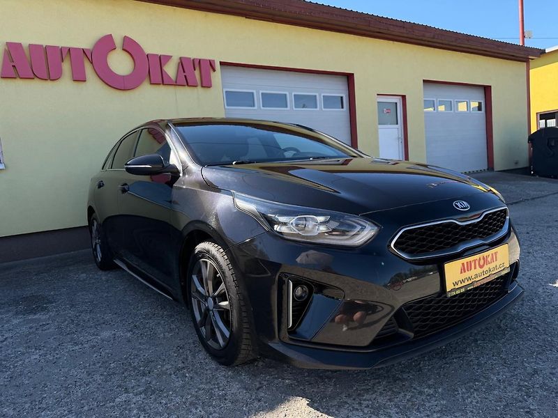 Kia Ceed (2019) 1.4T-GDI/GT-LINE/1MAJ/ČR/DPH - fotka 1 z 36
