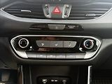 Hyundai i30 1,5 CVVT 71kW Comfort - náhled 16