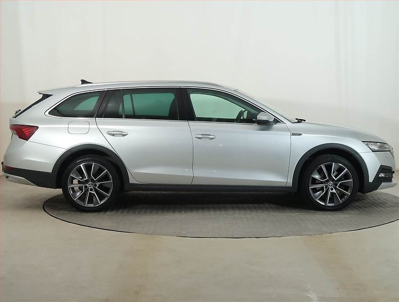 Škoda Octavia (2021) Scout 2.0 TDI - fotka 6 z 14
