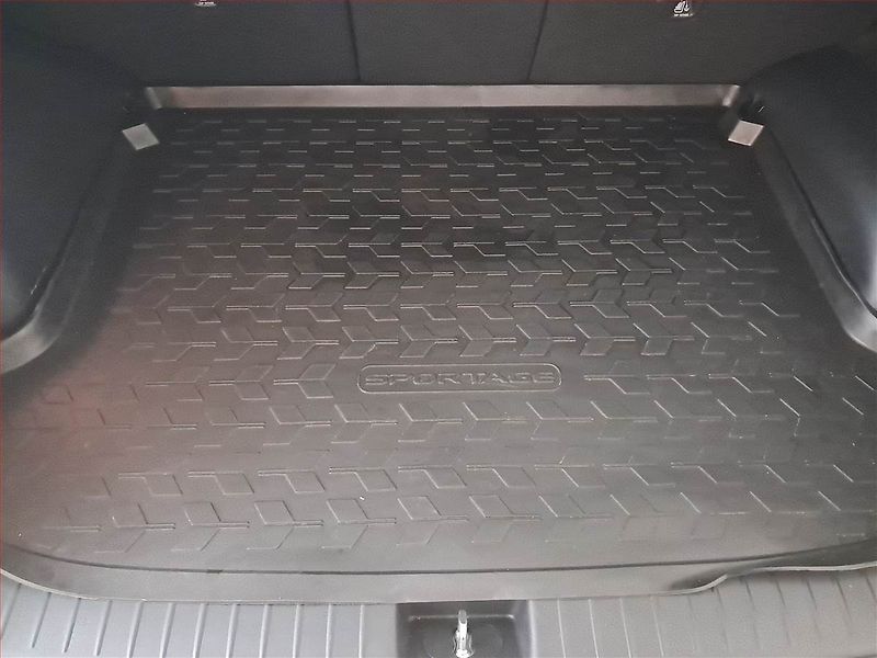 Kia Sportage (2022) 1.6 T-GDI - fotka 14 z 19