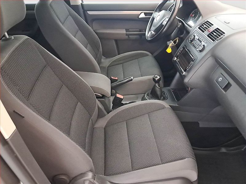 Volkswagen Touran (2011) 1.4 TSI, 7 míst, Serv.kniha - fotka 9 z 21