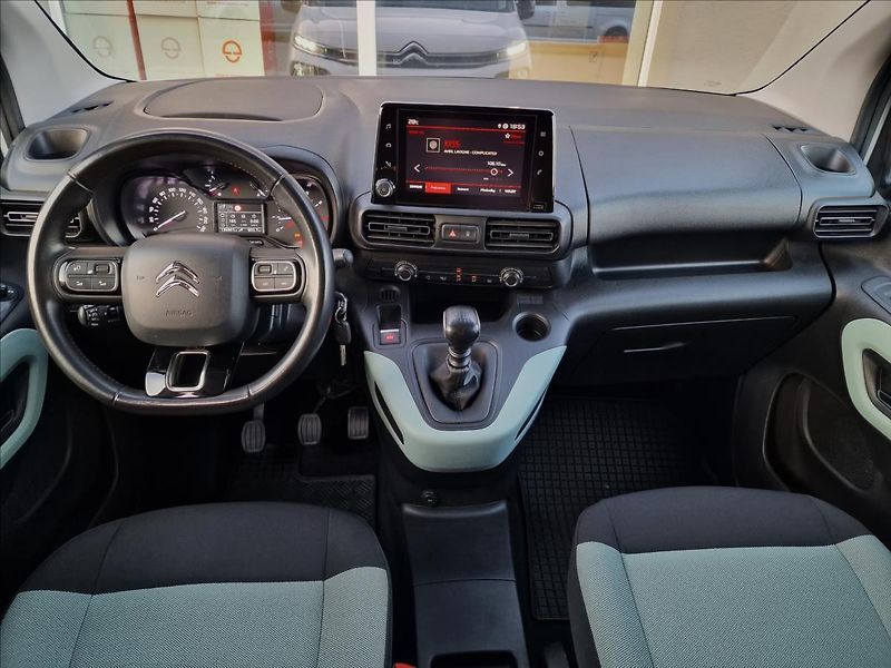 Citroën Berlingo 1.5 BlueHDi 100 Feel, ČR,1Maj - fotka 24 z 47