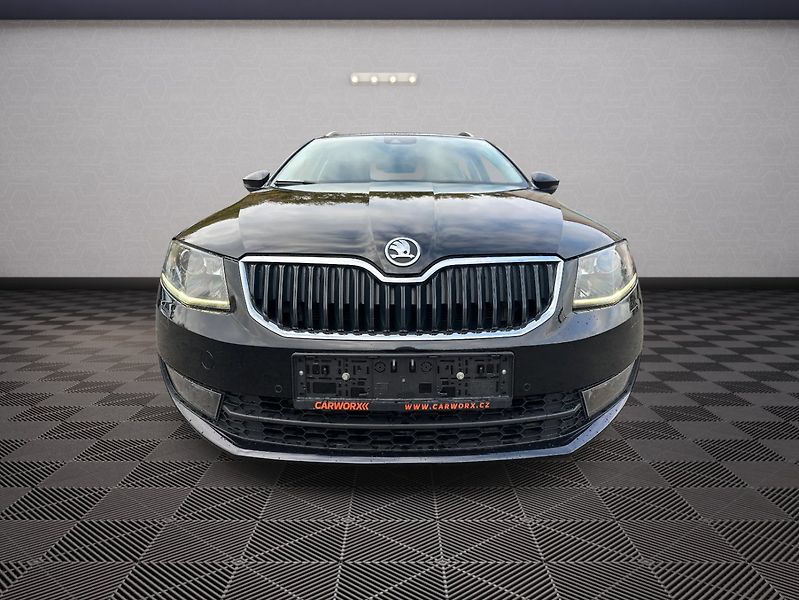 Škoda Octavia (2014) 2,0TDI 110kw Elegance - fotka 2 z 27
