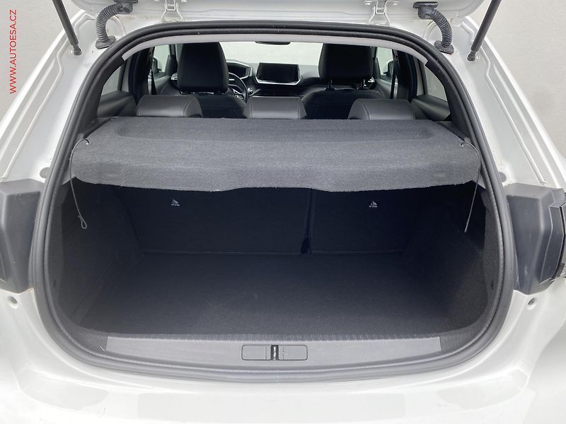 Peugeot 208 (2020) 1.2PT, Allure, panor - fotka 7 z 17