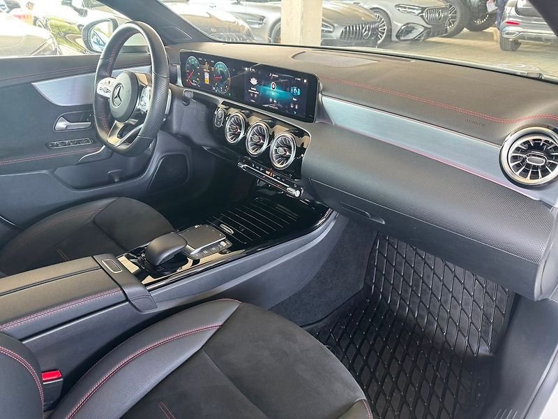Mercedes-Benz CLA d Shooting Brake - fotka 10 z 21
