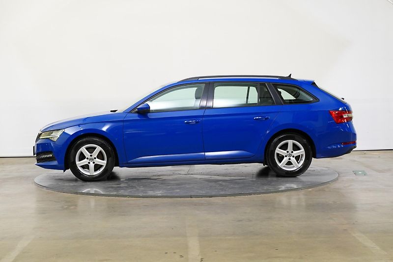 Škoda Superb - fotka 3 z 22