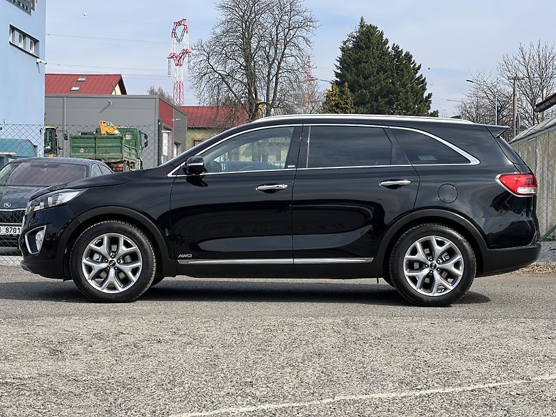 Kia Sorento 2.2CRDi REBEL 4x4 KŮŽE 7MÍST - fotka 4 z 52