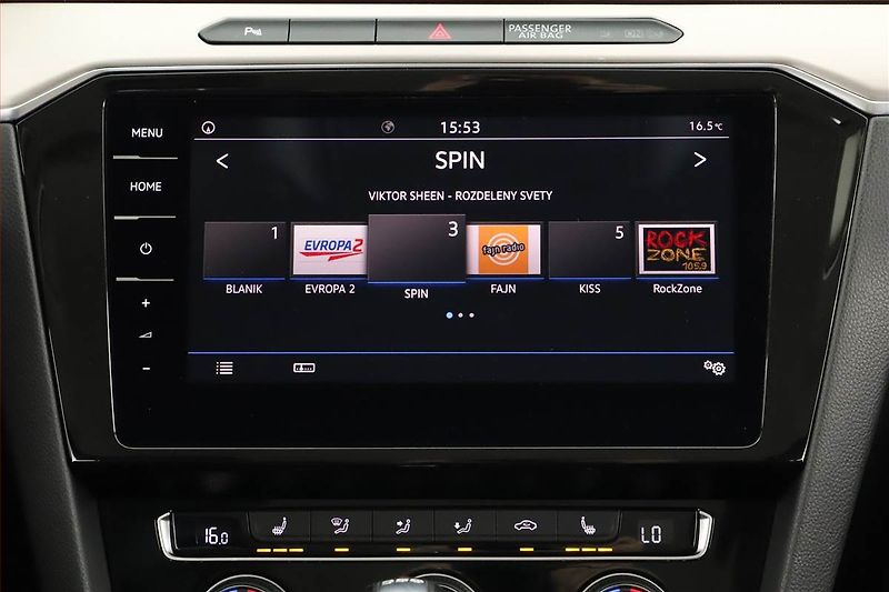 Volkswagen Passat (2019) 1.5 TSI, Automat, Kůže, Navi - fotka 14 z 19