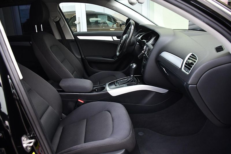 Audi A4 1.8TFSi 118kW AT - fotka 17 z 34