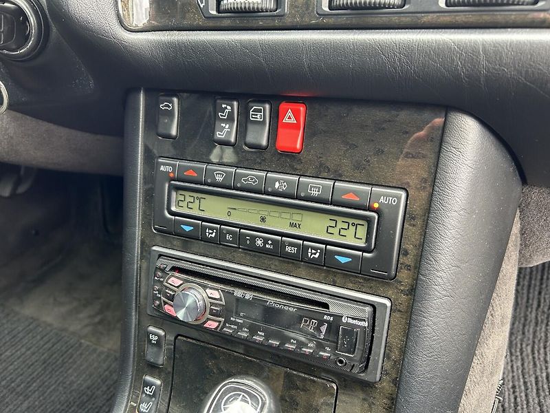 Mercedes-Benz Třídy S S 600 L V12 - fotka 21 z 33