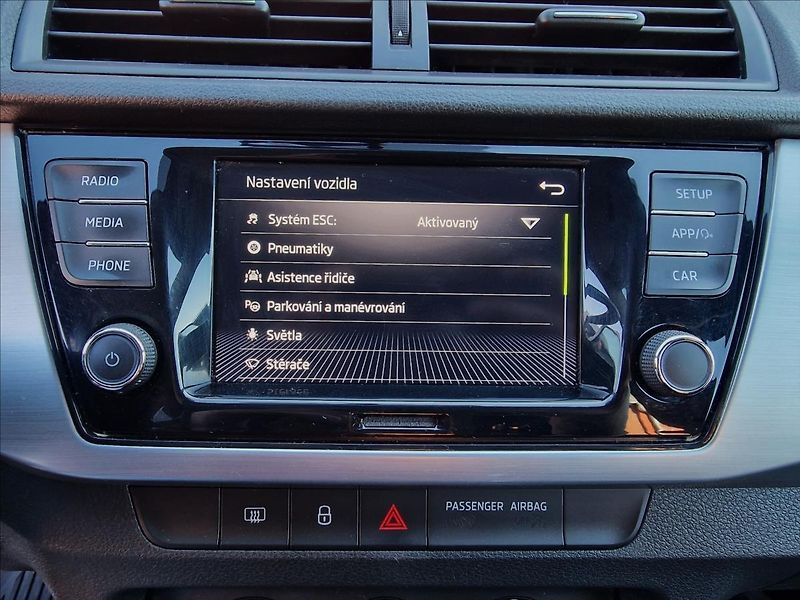 Škoda Fabia 1.0 TSI Ambition,ČR,1.Majitel - fotka 31 z 50