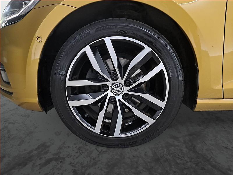 Volkswagen Golf (2018) Highline 1.5 TSI, Automat - fotka 15 z 20